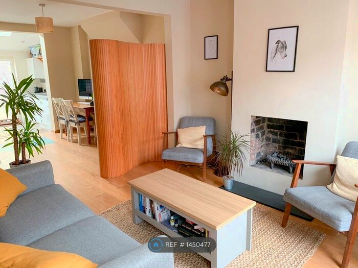 2 Bedroom Terraced House To Rent In Mitre Street, Cheltenham, GL53