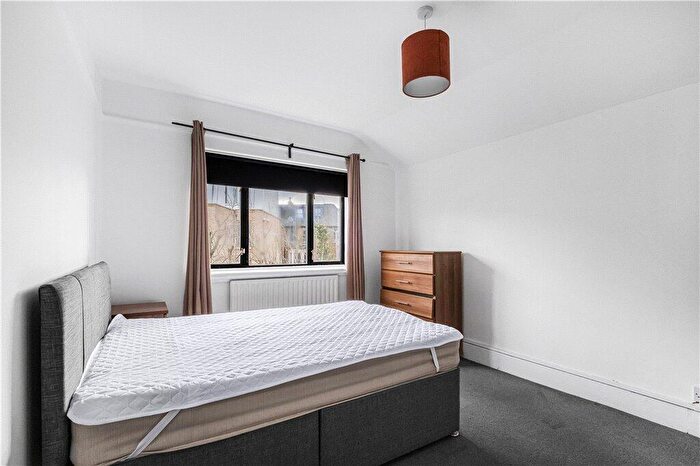 5 Bedroom Terraced House To Rent In Alloa Road, London, SE8