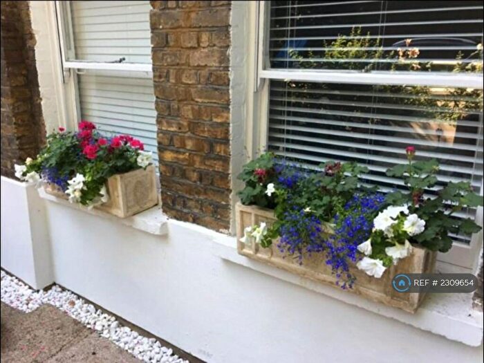 1 Bedroom Flat To Rent In Brunswick Park, London, SE5