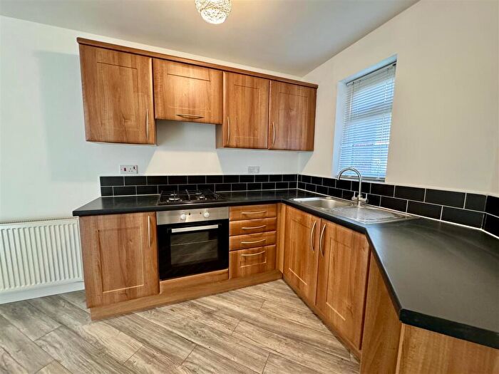 2 Bedroom Apartment To Rent In Cornfall Place, Barnsley, S70