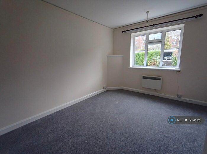 2 Bedroom Flat To Rent In Havenfield Court, High Wycombe, HP13