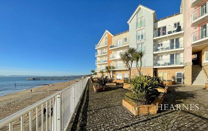 1 Bedroom Flat For Sale In Honeycombe Chine, Boscombe, Bournemouth, BH5