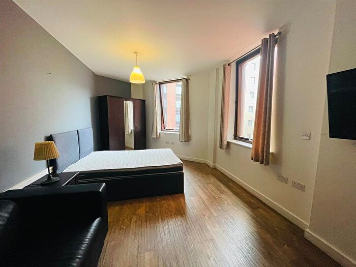 Studio To Rent In Moorfields, Liverpool, L2