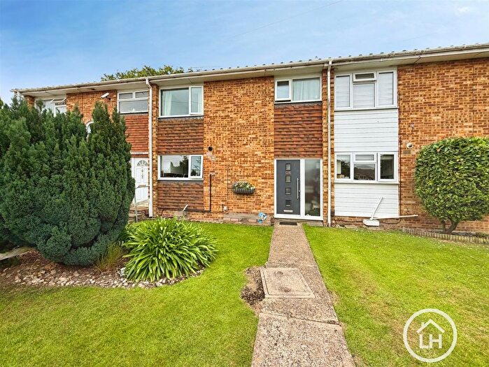 3 Bedroom Terraced House For Sale In Gladwyn Close, Gillingham, ME8