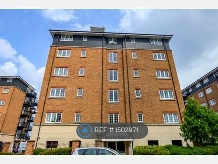 2 Bedroom Flat To Rent In Baltic Wharf, Gravesend, DA11