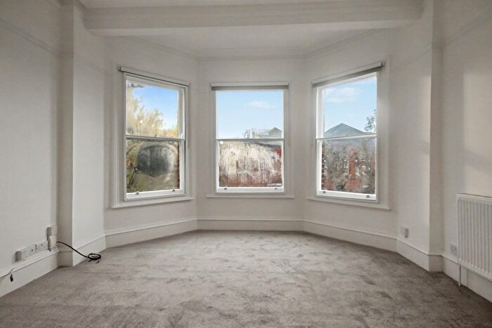 1 Bedroom Flat To Rent In Fordwych Road, London (), NW2