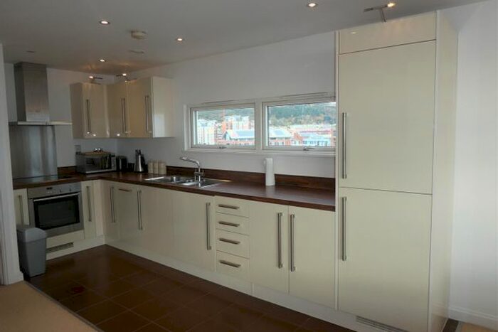 2 Bedroom Flat To Rent In Aurora Building, Trawler Rd, Maritime Quarter, Swansea, SA1