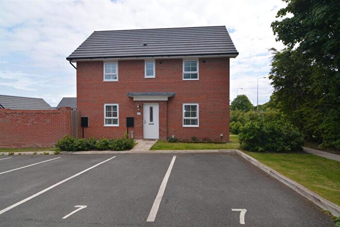 3 Bedroom End Of Terrace House To Rent In Far Hey Drive, Upton, Wirral, CH49