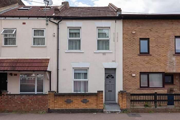 2 Bedroom House For Sale In Maryland Road, London, E15