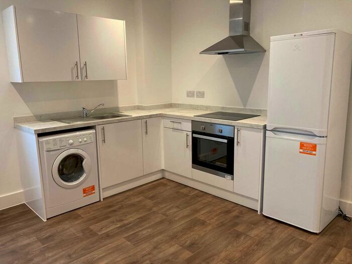 2 Bedroom Flat To Rent In Crown House, Banbury Town Centre, OX16