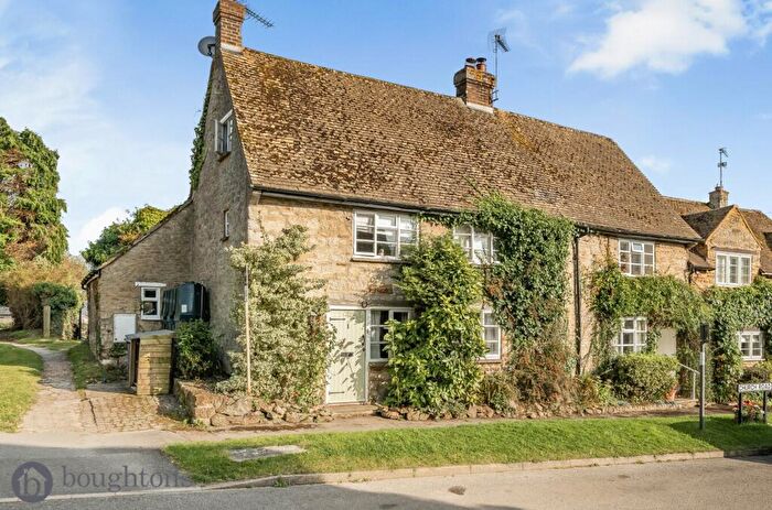 3 Bedroom Cottage For Sale In Church Road, Greatworth, OX17