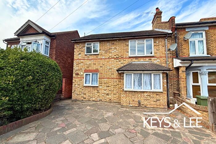 1 Bedroom Flat To Rent In Mawney Road, Romford, RM7