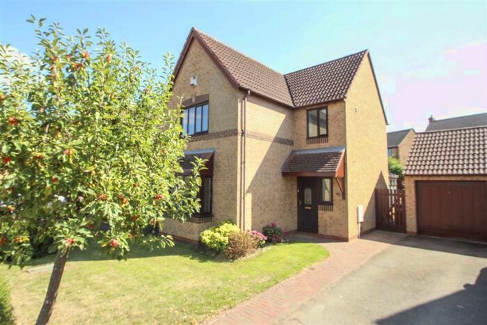 3 Bedroom Detached House To Rent In Lamberhurst Grove, Kents Hill, Milton Keynes, MK7