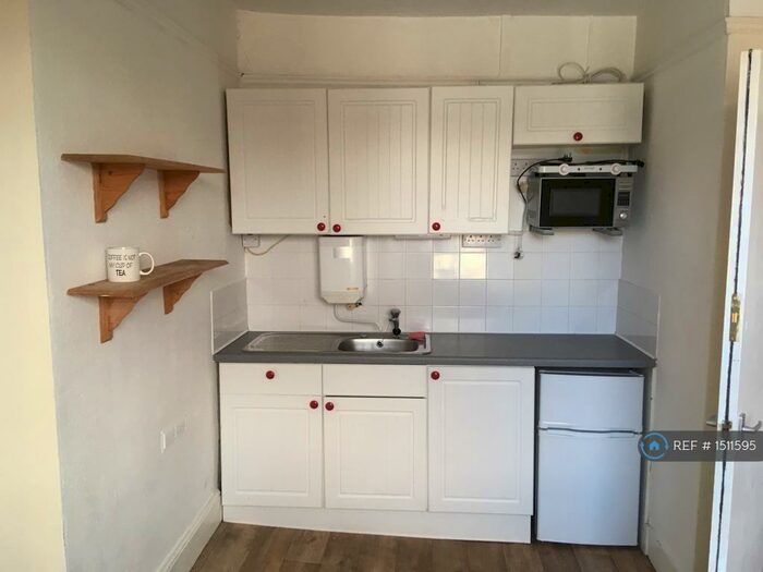 1 Bedroom Flat To Rent In Blackboy Road, Exeter, EX4