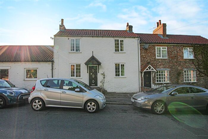 3 Bedroom Cottage To Rent In Osbaldwick Lane, York, YO10
