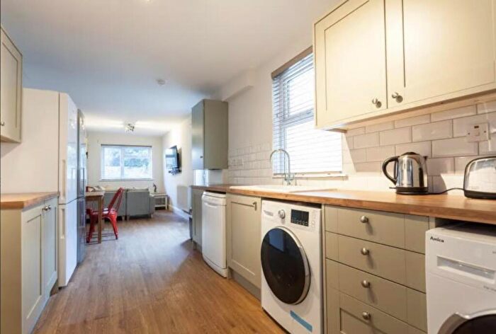 7 Bedroom Private Halls To Rent In Daniel Street, Cathays, CF24