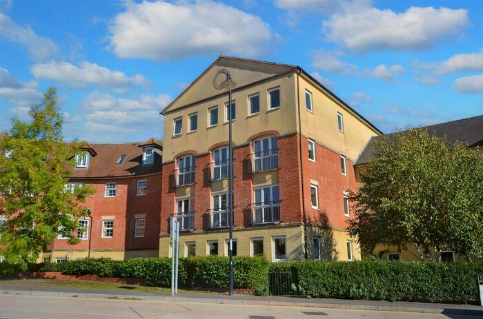 2 Bedroom Flat To Rent In Drovers, Sturminster Newton, DT10