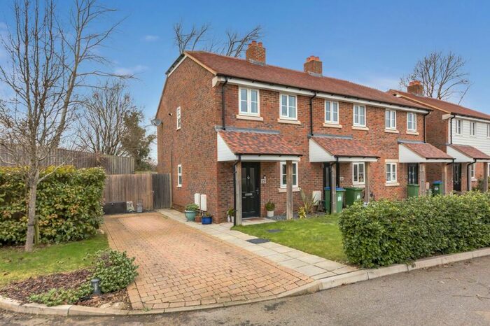 2 Bedroom Terraced House For Sale In Chatfield Close, Cooksbridge, BN8