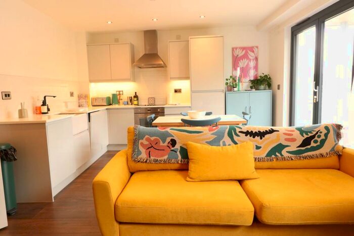 1 Bedroom Apartment To Rent In Braggs Lane, Bristol, BS2