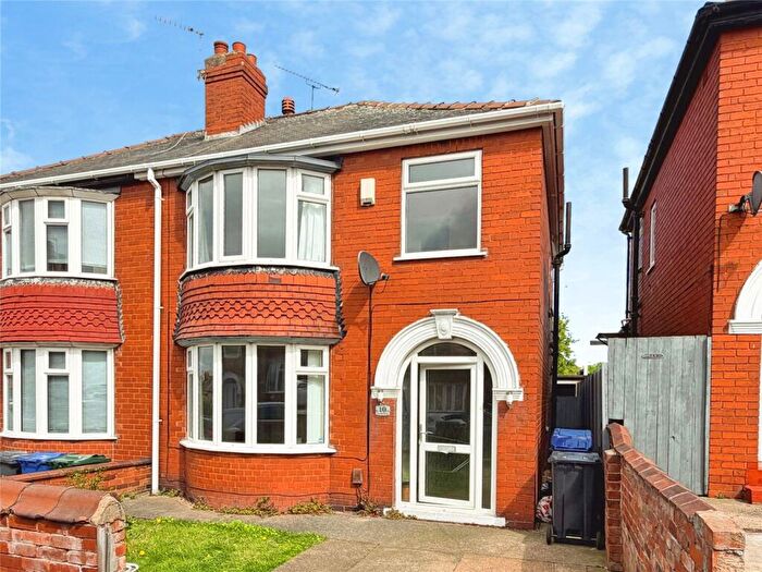 3 Bedroom Semi-Detached House For Sale In Westfield Road, Doncaster, South Yorkshire, DN4