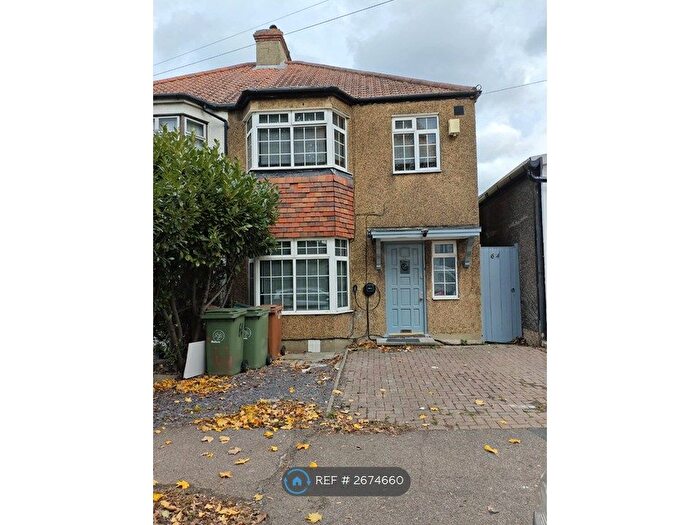 4 Bedroom Semi Detached House To Rent In Sunningdale Road, Cheam, Sutton, SM1