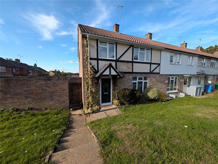 3 Bedroom End Of Terrace House To Rent In Manston Drive, Bracknell, Berkshire, RG12