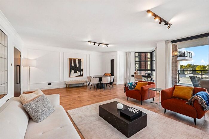 2 Bedroom Flat To Rent In Anhalt Road, London, SW11