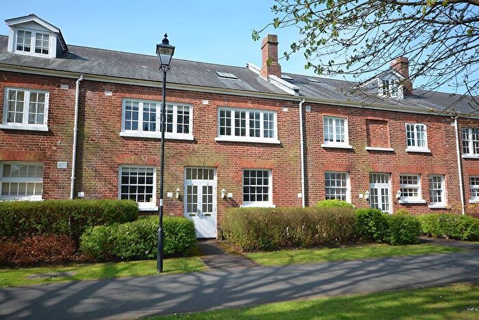 4 Bedroom Town House For Sale In Horseguards, Exeter, EX4