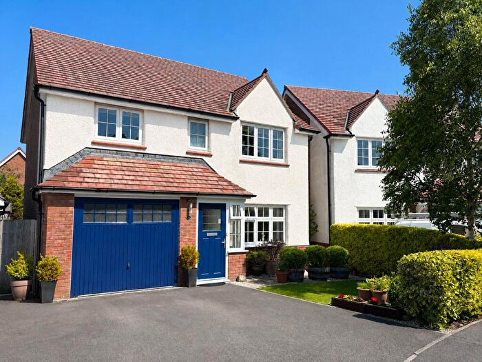 4 Bedroom Detached House For Sale In Kingdon Way, Holsworthy, Devon, EX22