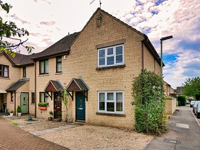 3 Bedroom End Of Terrace House To Rent In Kemble Drive, Cirencester, Gloucestershire, GL7