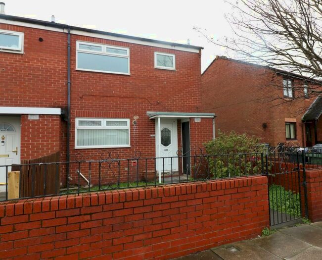 3 Bedroom Semi-Detached House To Rent In St. Pauls Road, Wallasey, Merseyside, CH44