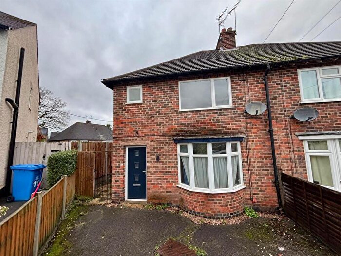 3 Bedroom Semi-Detached House To Rent In Oak Crescent, Littleover, Derby, DE23