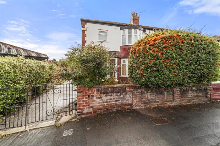 3 Bedroom Semi-Detached House To Rent In Overton Crescent, Sale, M33