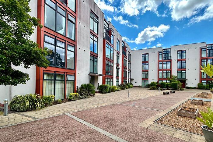 2 Bedroom Flat For Sale In Lauriston Close, Crown House, M22
