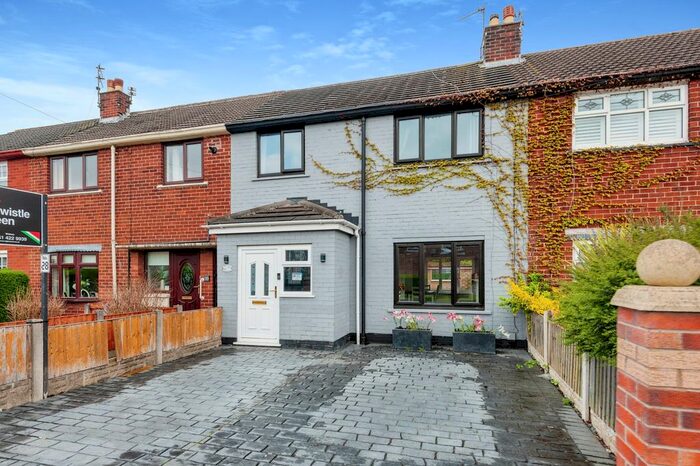 3 Bedroom Terraced House For Sale In Heralds Close, Widnes, WA8