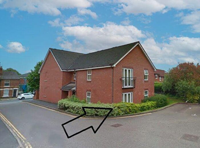 1 Bedroom Apartment For Sale In Birch Meadow Close, Warwick, CV34