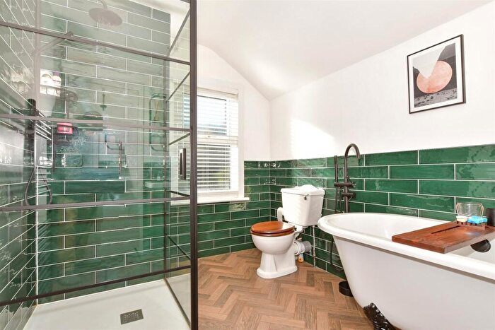 2 Bedroom Terraced House For Sale In Clive Road, Rochester, Kent, ME1