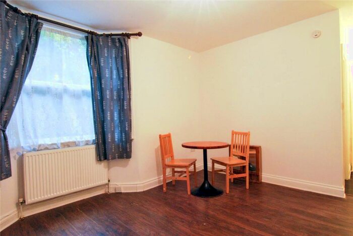 Studio To Rent In Burgoyne Road, Harringay, London, N4