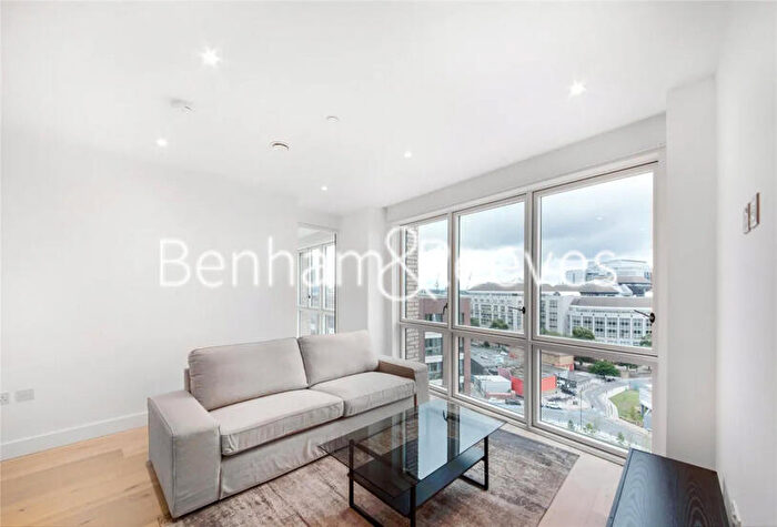 1 Bedroom Apartment To Rent In Arniston Way, Canary Wharf, E14