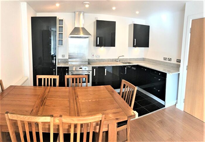 2 Bedroom Flat To Rent In Barge Walk, London, SE10