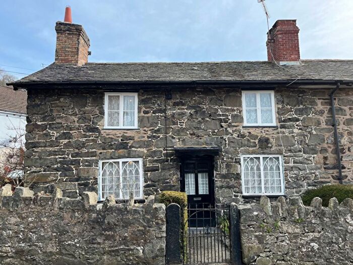 2 Bedroom Cottage For Sale In Waterfall Street, Llanrhaeadr Ym Mochnant, Powys, Wales, SY10