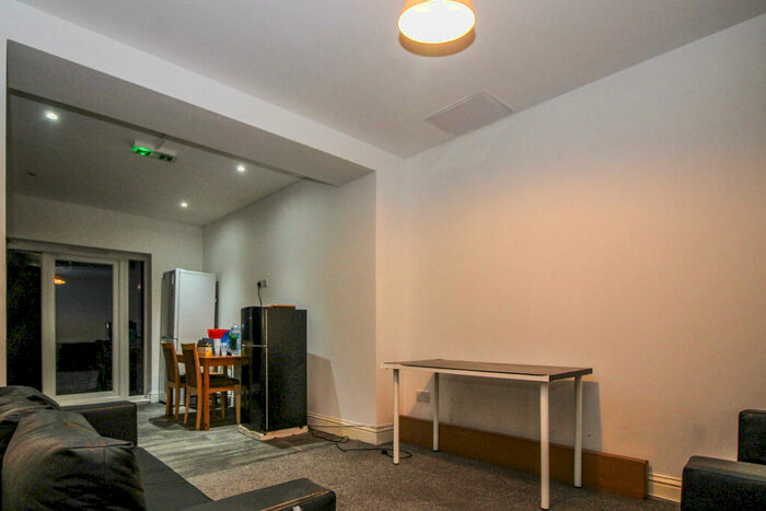 7 Bedroom Terraced House To Rent In Westminster Gardens, Barking, IG11