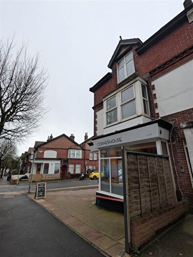 2 Bedroom Flat To Rent In Sackville Road, Hove, BN3