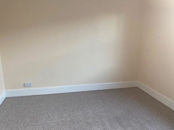 1 Bedroom Flat To Rent In Winchester Street, Whitchurch, RG28