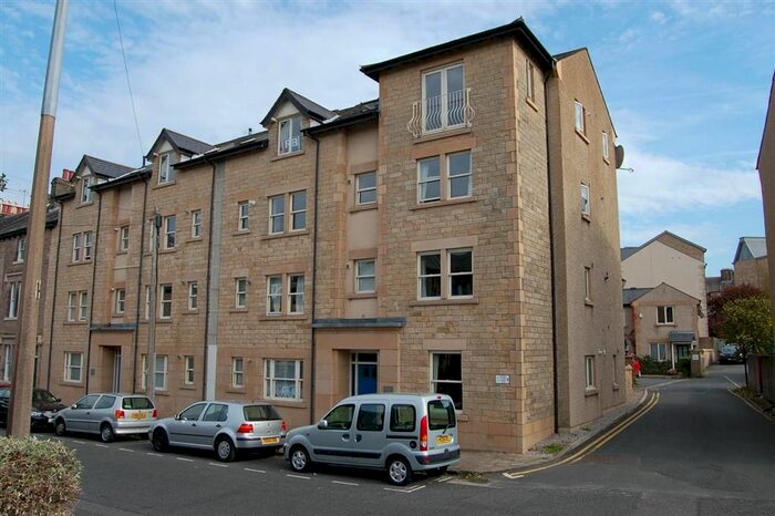 2 Bedroom Flat To Rent In Regency Court, Queen Street, Lancaster, LA1