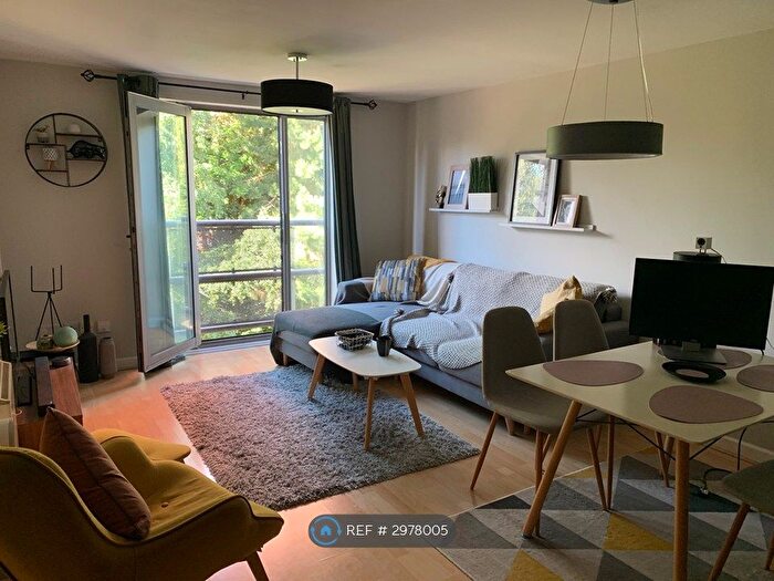 2 Bedroom Flat To Rent In Granville Street, Birmingham, B1