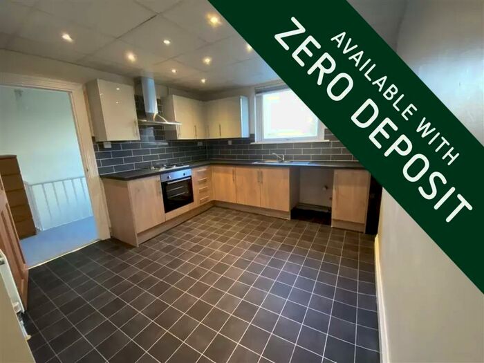 3 Bedroom Flat To Rent In The Highway, New Inn, Pontypool, NP4