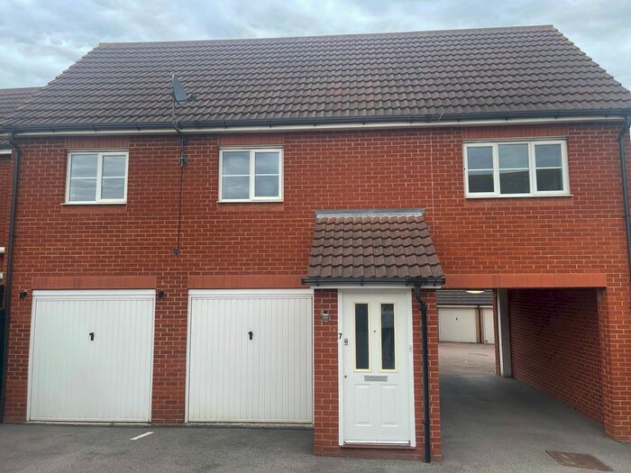 2 Bedroom Flat To Rent In Carillon Close, Hoo, Rochester, ME3