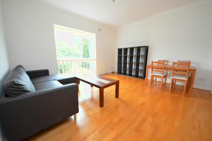 2 Bedroom Flat To Rent In Canfield Gardens, South Hampstead, NW6