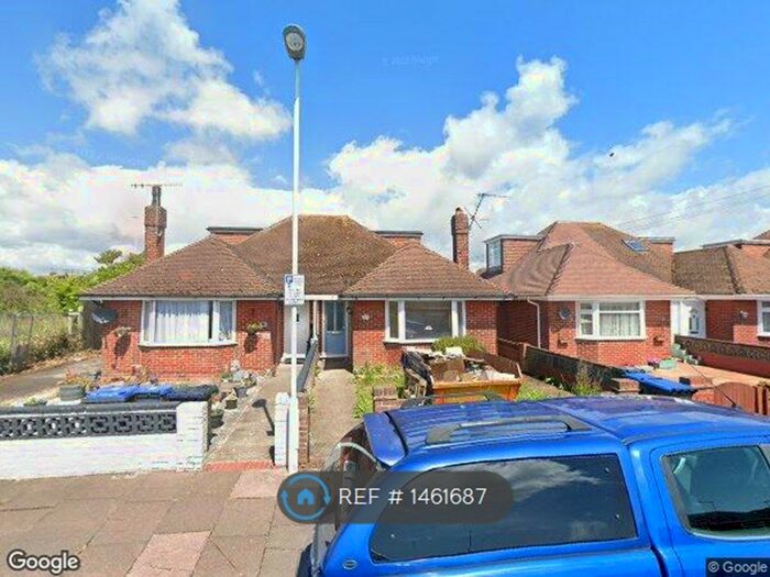 4 Bedroom Bungalow To Rent In Ham Way, Worthing, BN11